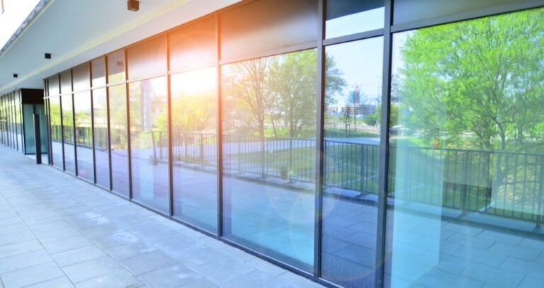 8 Mistakes to Avoid When Choosing Commercial Window Treatment for Your Business