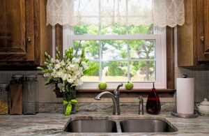 How to Choose the Right Custom Window Treatments for Your Kitchen