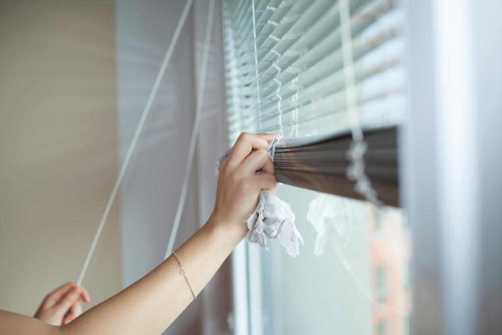 Elevate Your Huntington Home with Fitted Window Blinds from East End Blinds & Window Treatments!