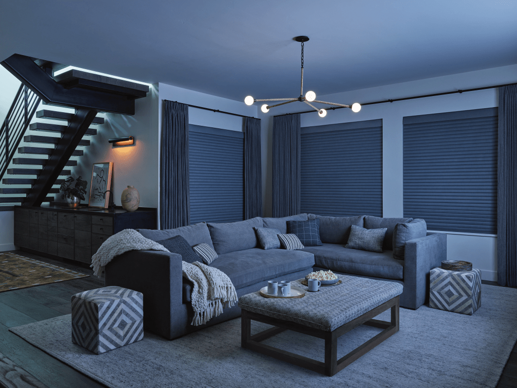 2023 AURA SON PV Elan MediaRoom Off